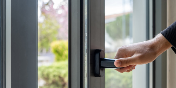 Puertas y Ventanas Insonorizadas de Aluminio / PVC Roda de Ter · Estanqueidad al Aire